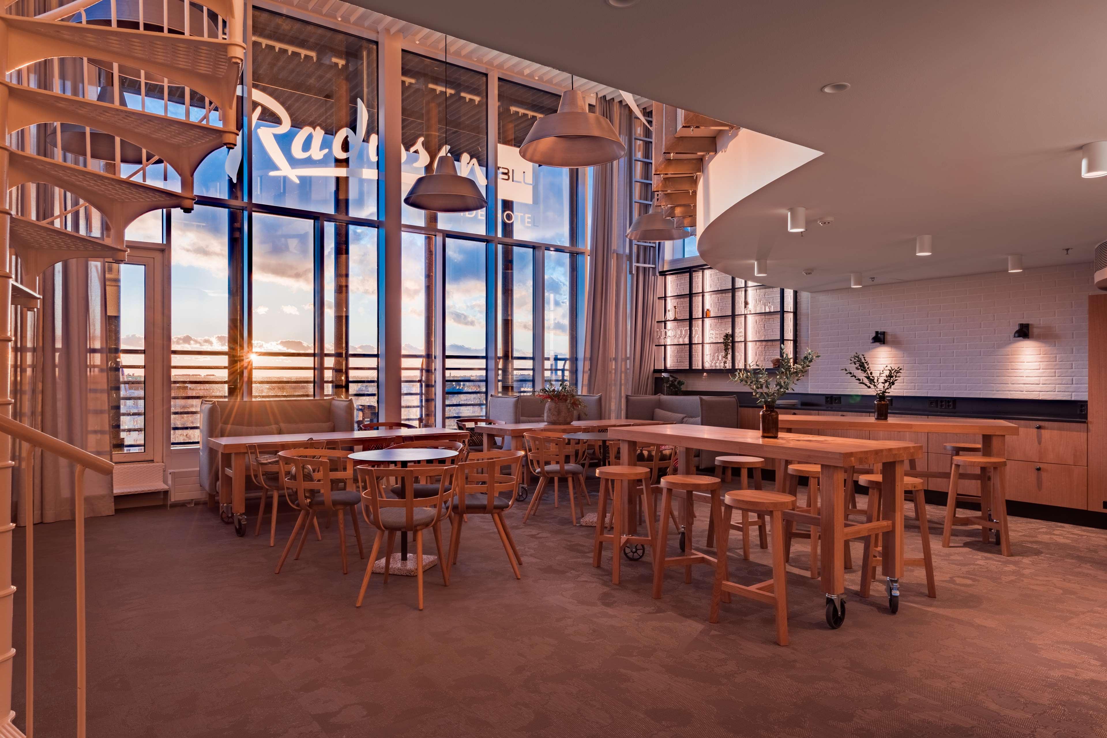 Radisson Blu Seaside Hotel, Hotel 4*
