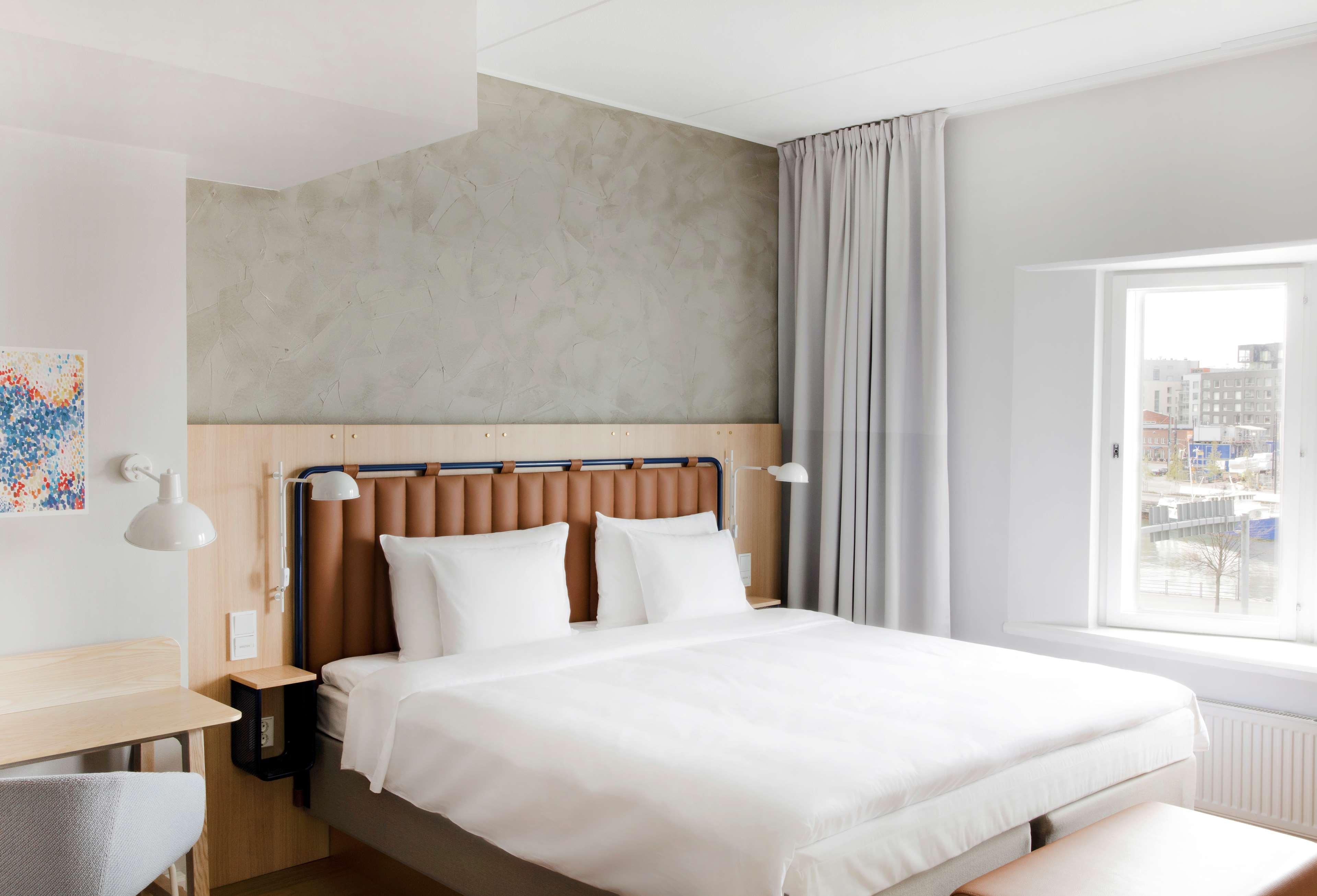 Hotel Radisson Blu Seaside Hotel, 4*