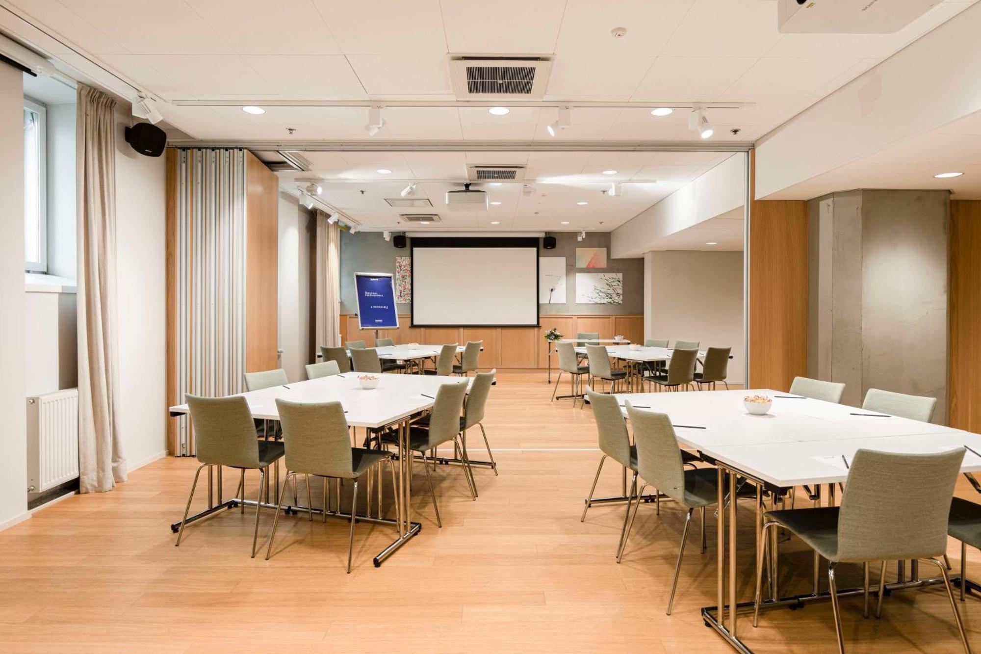 Radisson Blu Seaside Hotel,