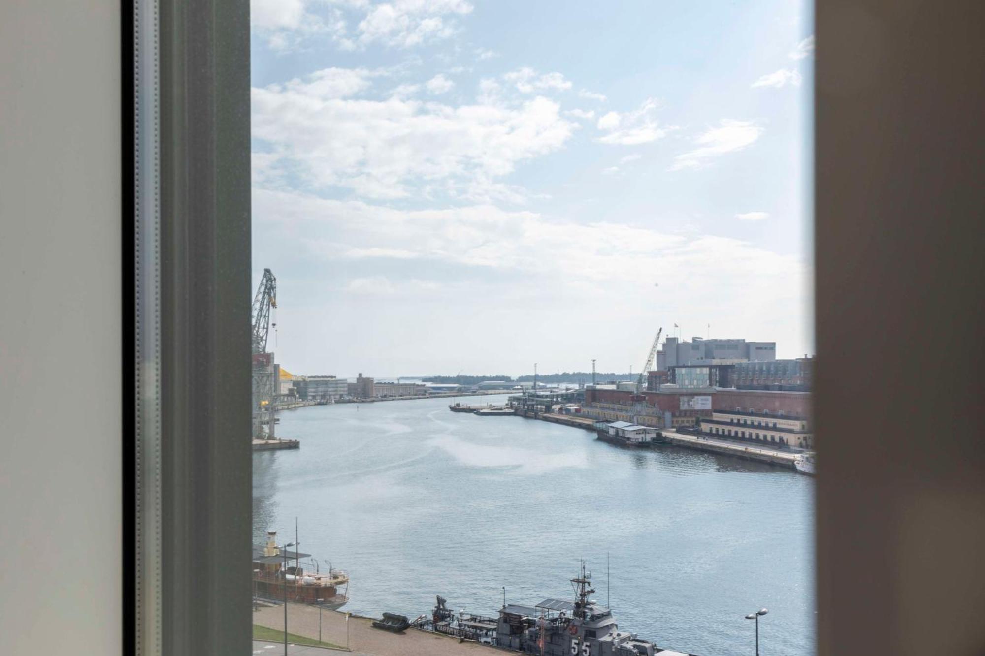 Hotel Radisson Blu Seaside Hotel, 4*